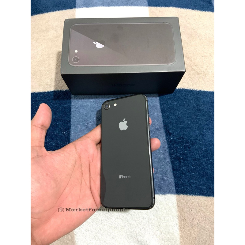 APPLE IPHONE 8 64GB Ex iBox Like New Original Fullset