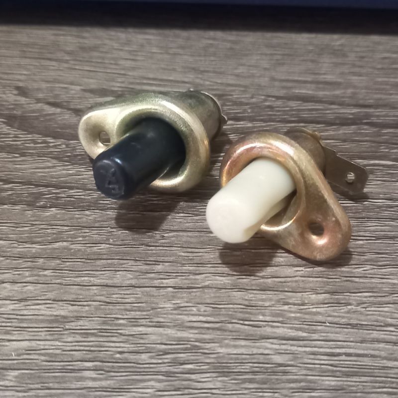 Switch Pintu Mobil Universal