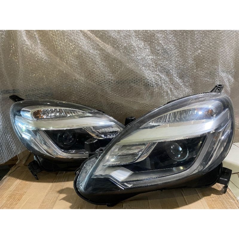 Lampu Depan Honda Brio/ Mobilio RS 2016 - 2018