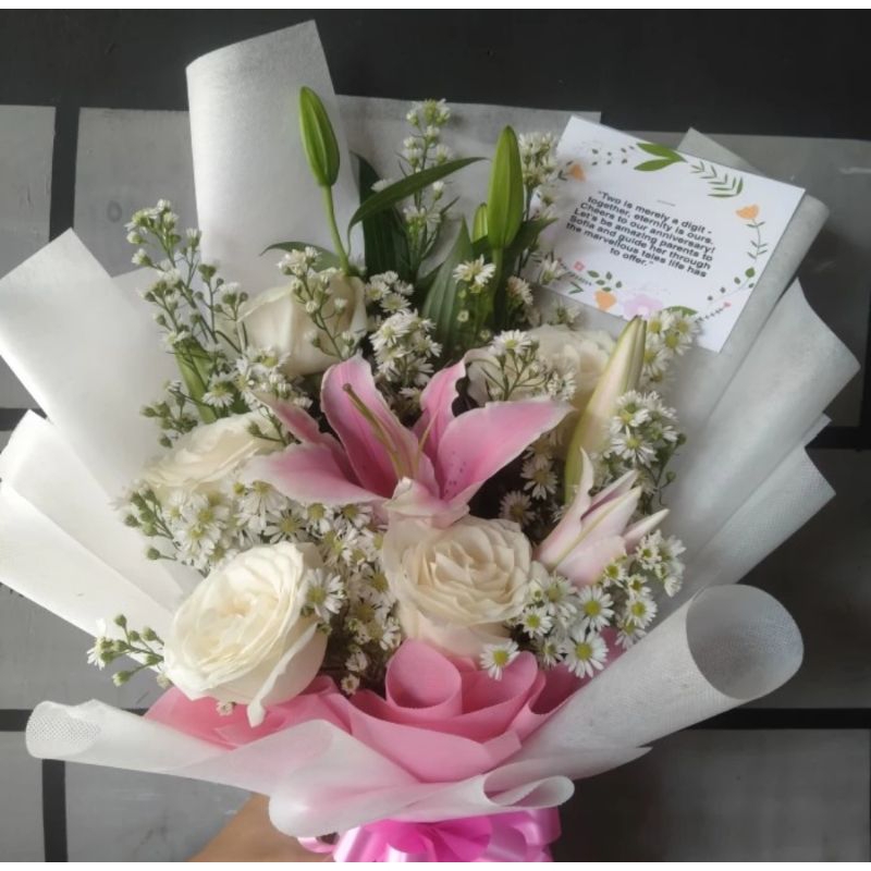 Buket bunga mawar putih/bunga segar / buket