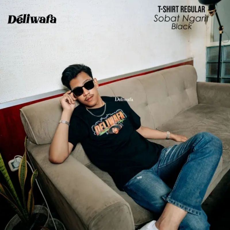 Kaos T-shirt Deliwafa Sobat Ngarit Bigsize Jumbo M L XL 2XL 3XL Kaos iyun  sobat ngarit oversize