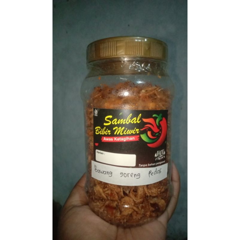 

BAWANG GORENG PEDAS isi 110 gr