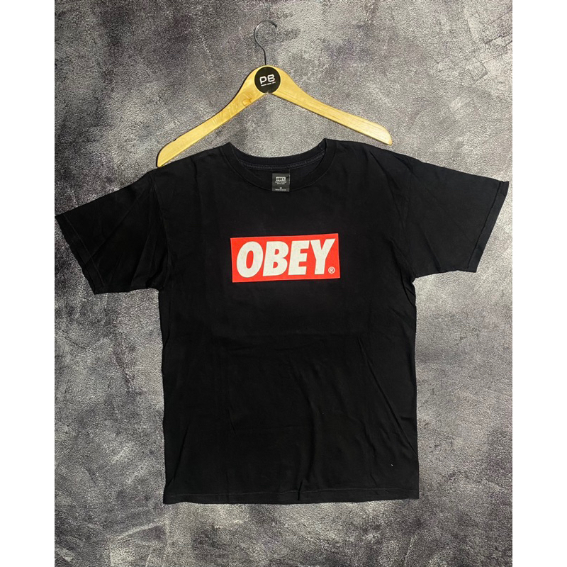 tshirt obey second ( build up )