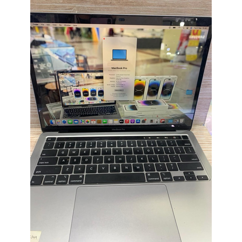 Macbook Pro 13 inchi 2020 / Warna Gray / 16Gb/1TB / DC COM STORE