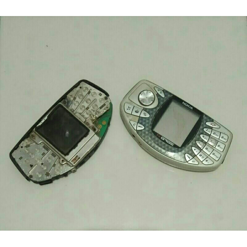 Hp jadul Nokia N Gage Classic untuk bahan servis