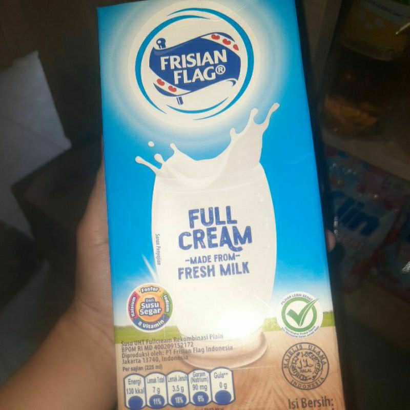 

FRISIAN FLAG FULL CREAM ~Made from~ FRESH MILK 946ml