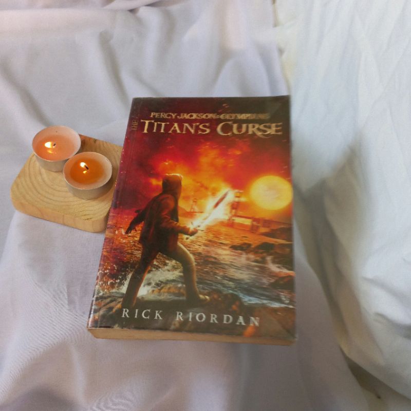 

Novel Preloved Percy Jackson and The Titan's Curse