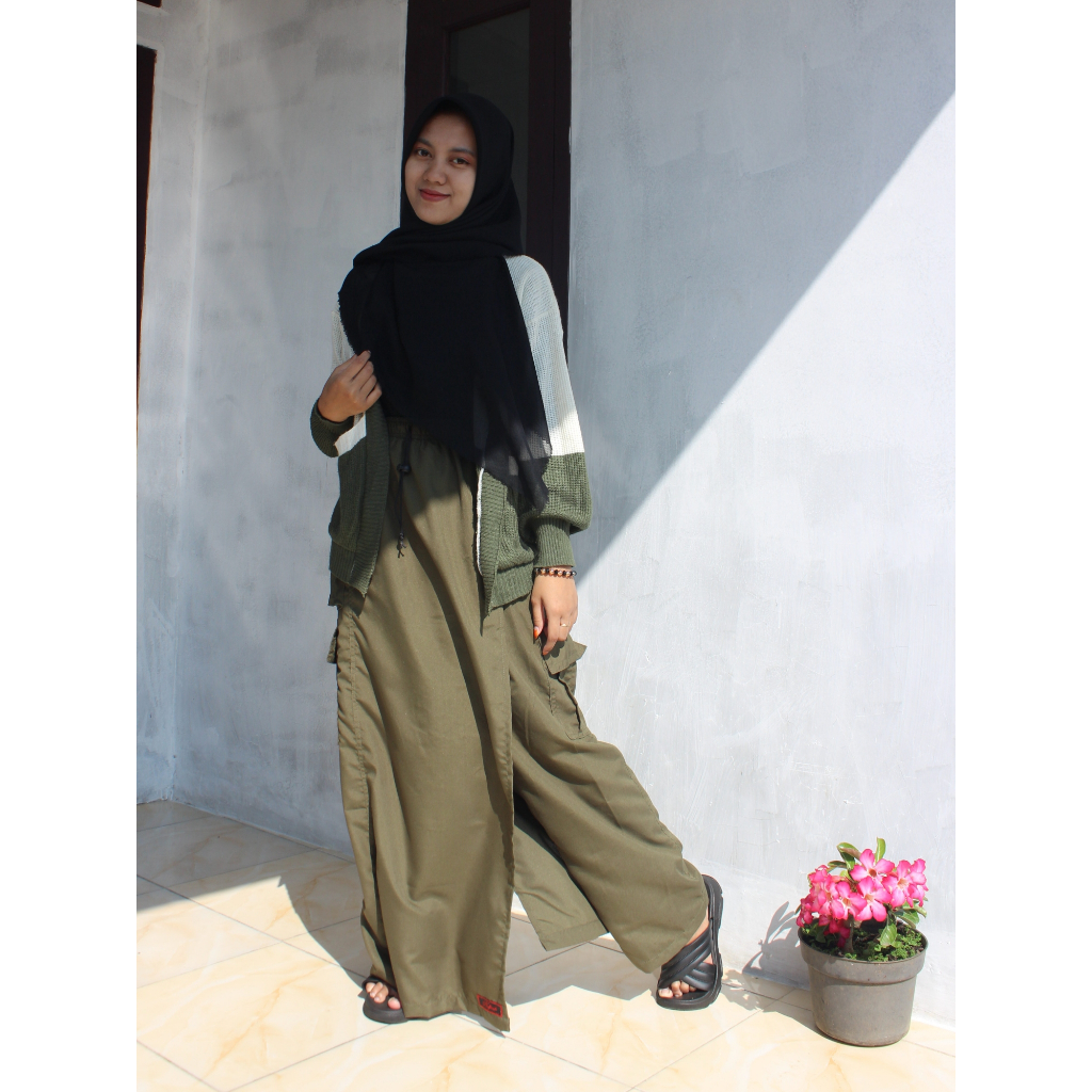Rokcel katun Wanita Muslimah