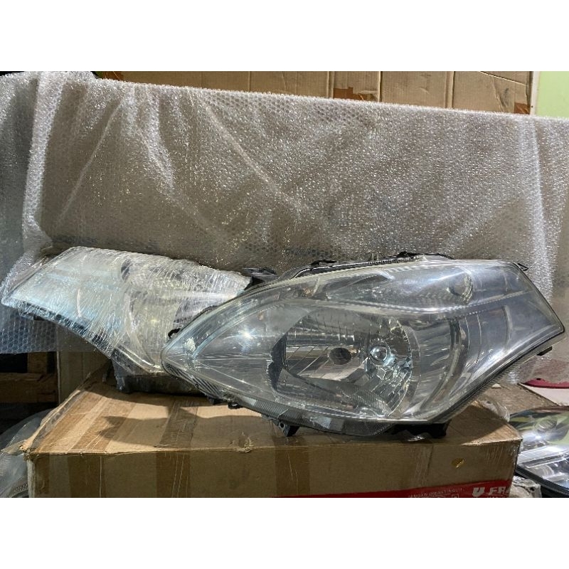 Lampu Depan Suzuki Ertiga Old 2012-2017