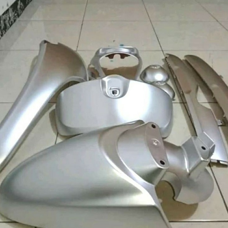 

HOT PROMO Cat Silver PU 2ml Cat silver Metallic