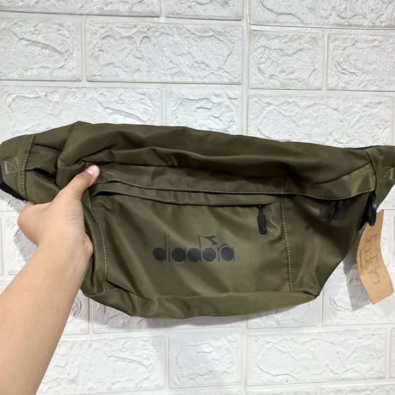 Diadora Gatan Body Bag Army Original | Waistbag Diadora - Tas Diadora | Tas Diadora Waist Bag
