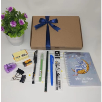 

Alat Tulis Set Pensil Pulpen Stabilo / Hampers Alat Tulis Kantor