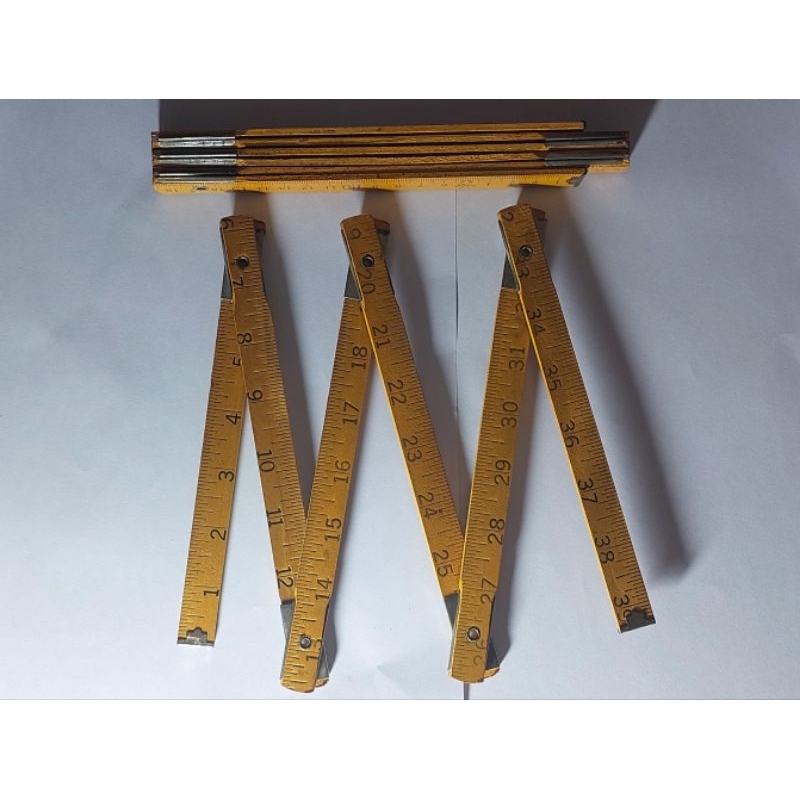 

Penggaris Kayu Lipat 40" /1Meter