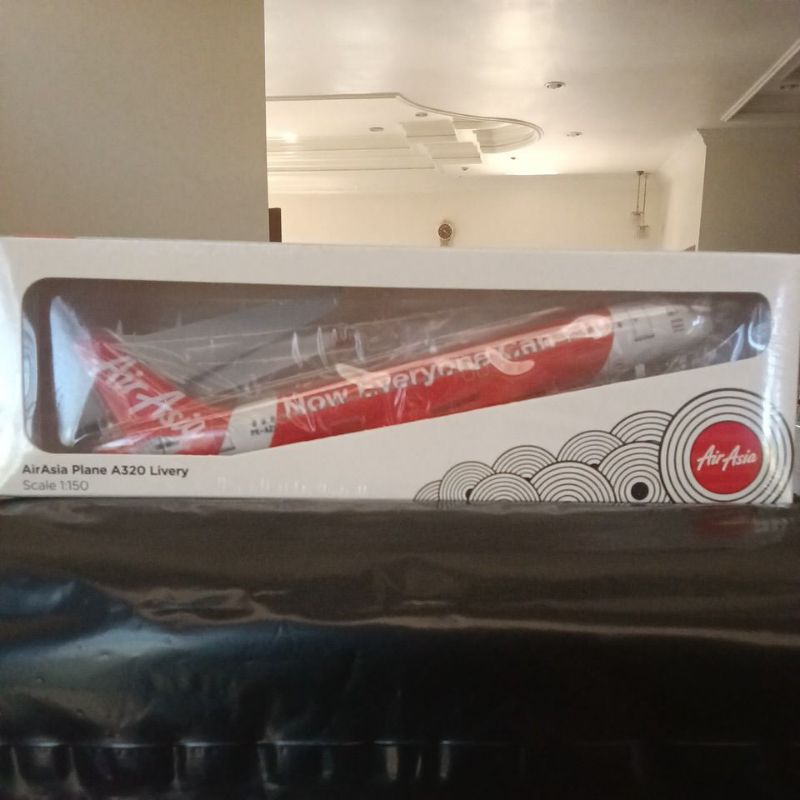 Diecast Airasia Airbus A320 Livery Scale 1:150 Miniatur Pesawat AIRASIA NEW SEGEL