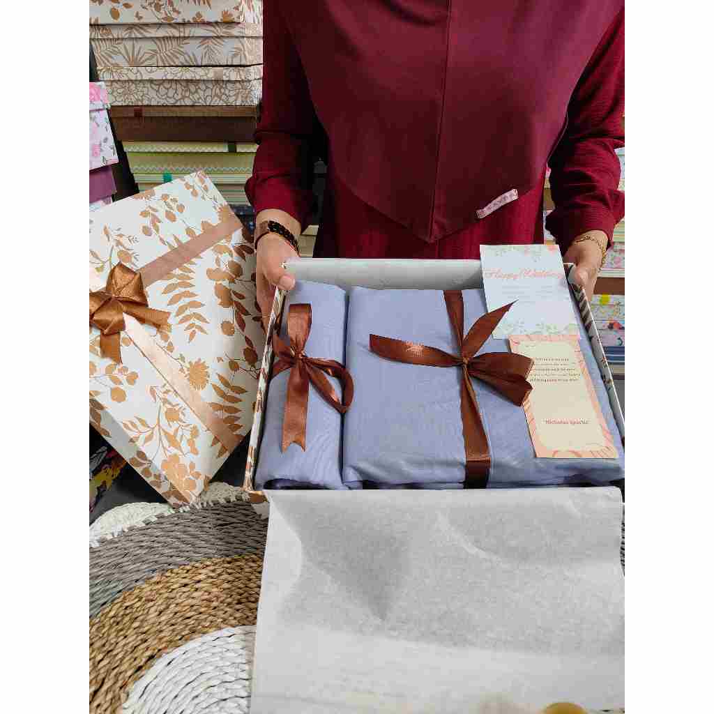 Hampers Sprei Polos, Kado Pernikahan, Kado Ulang tahun ,  Special Gift Sprei Aloha by internal dan  