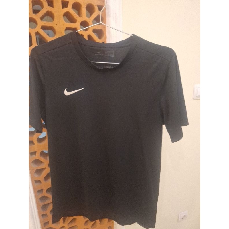 kaos nike