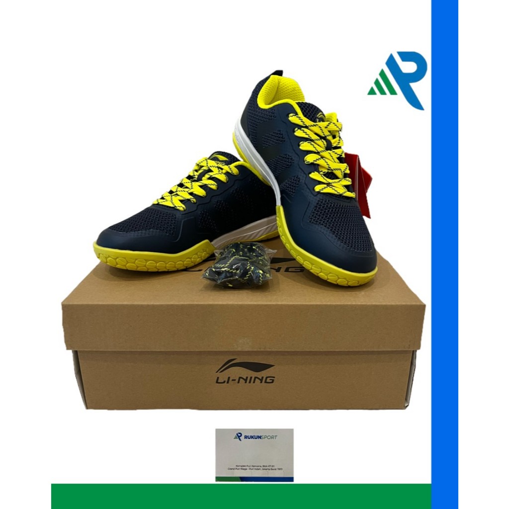 Sepatu Badminton Anak LINING ULTRA MAX
