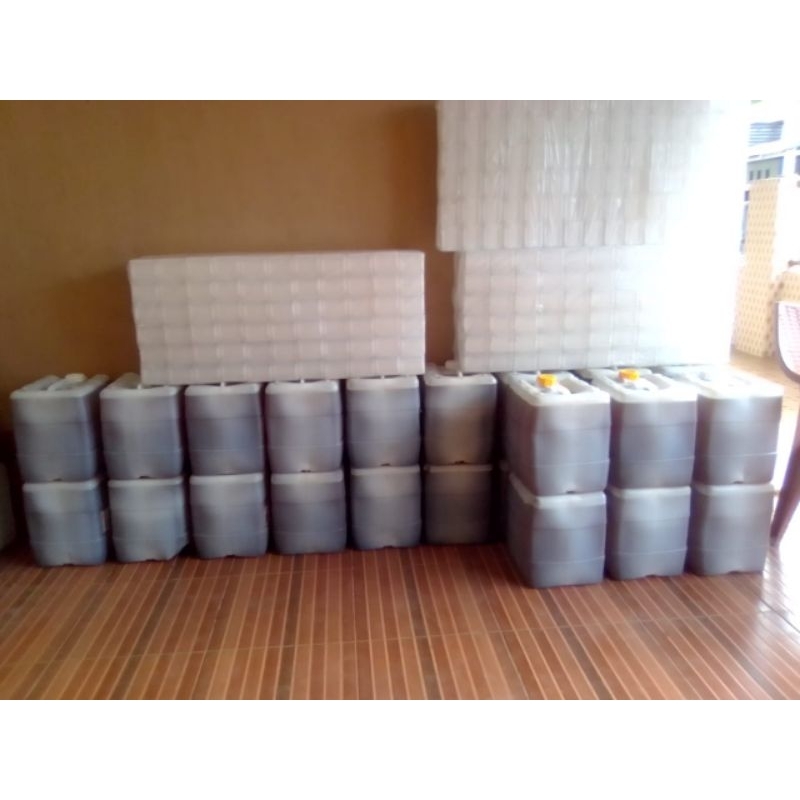 

Madu Sahabat Kece (Asli Madu Sumatra)