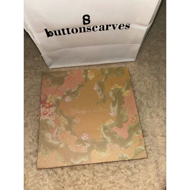 PRELOVED BUTTONSCARVES X DISNEY