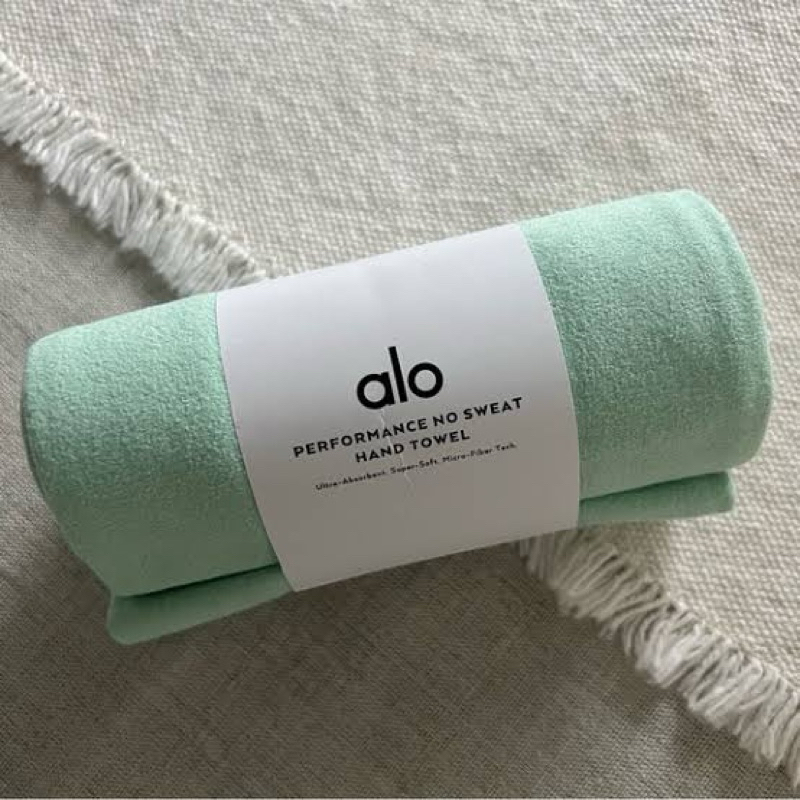 ALO YOGA Grounded No-Slip Towel Honeydew /handuk olahraga yoga/no slip yoga mat towel