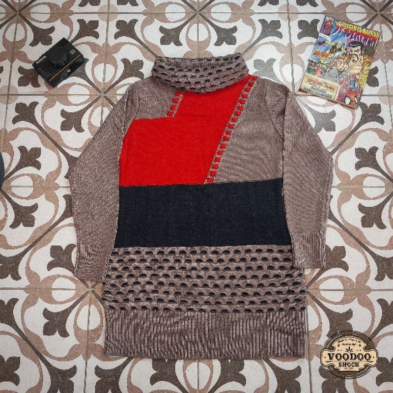 VOODOO [SALE] - S38 - Vintage 3D Coogi Style Pattern Knit Turtle Neck Sweater