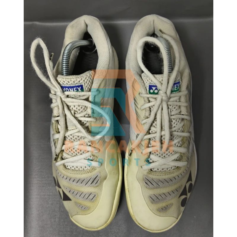 Sepatu Yonex Aerus Z White Putih