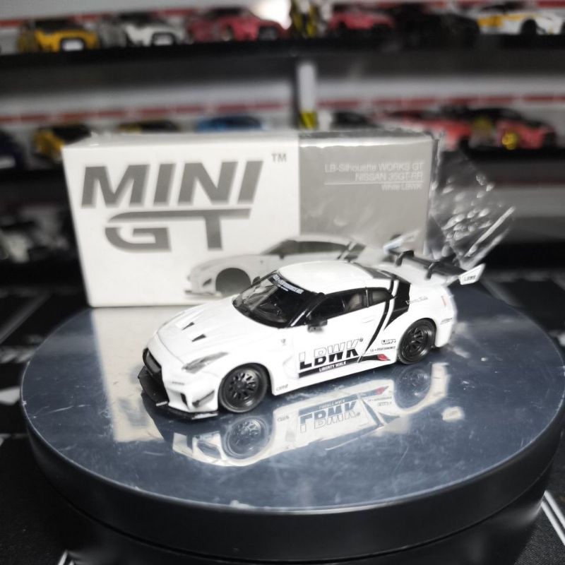 mini gt nissan gtr r35 lbwk white #209