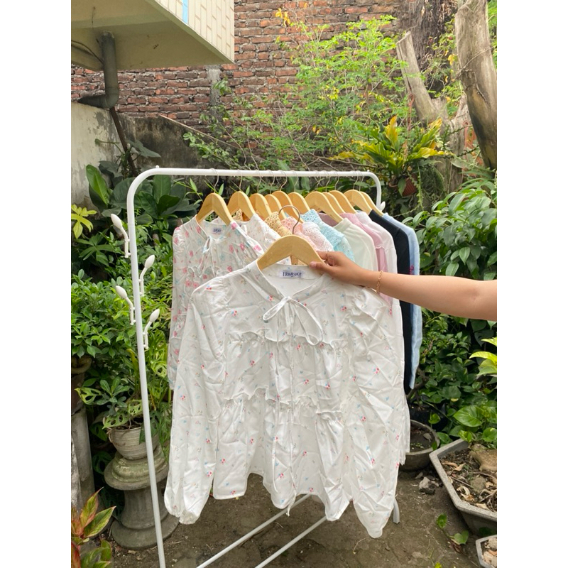 Lana Blouse | Blouse | Flower