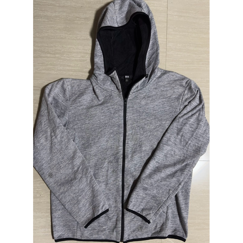Jaket Uniqlo Softshell Abu Misty