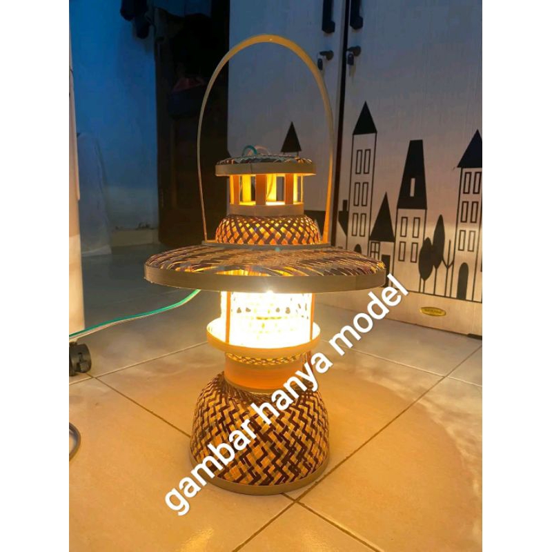 

properti lampu patromak prakarya kardus, patromax kerajinan nyala