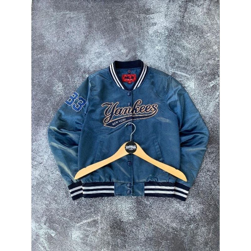 varsity mlb bahan satin