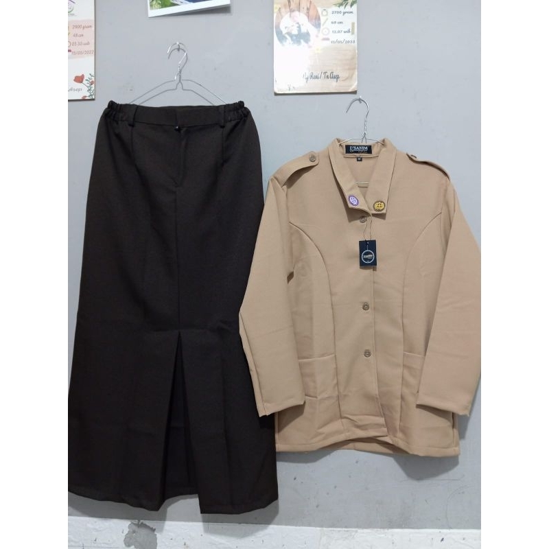 Stelan Seragam Pramuka Pembina/Stelan Seragam Pembina Guru/ set wanita/pria