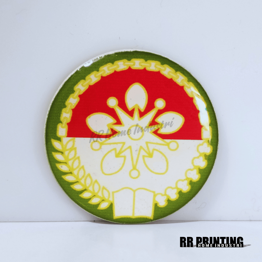 PIN RESIN DHARMA WANITA Pin Bros Aksesoris Souvenir PNS