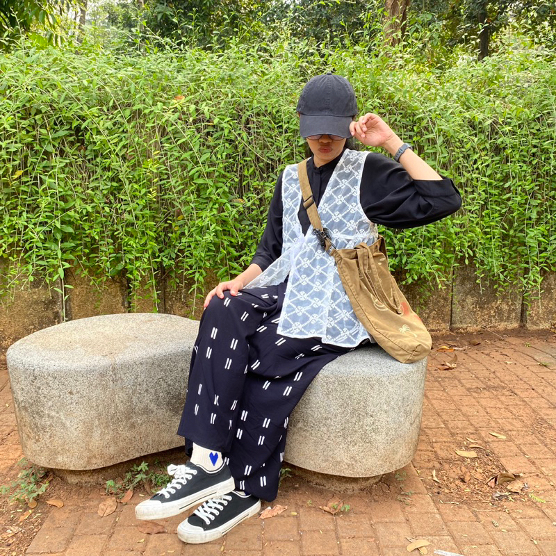 Lululace.co - Vest Lace White Tile Organza - Rompi Wanita Hijab Outer Layering Kondangan Brokat Tull