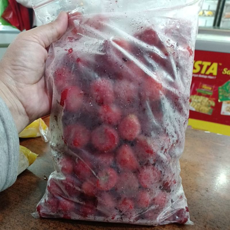 

Stroberi Frozen 1kg - Toko Buah Darto Jaya