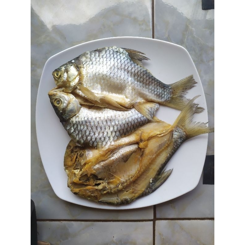 

Ikan asin tawes belah=250gr/500gr/1kg best seller