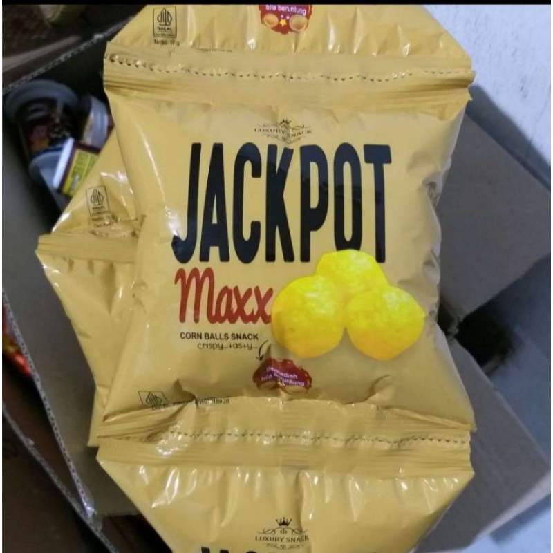 

Chiki JACKPOT MAXX berhadiah 1 renceng 10pcs