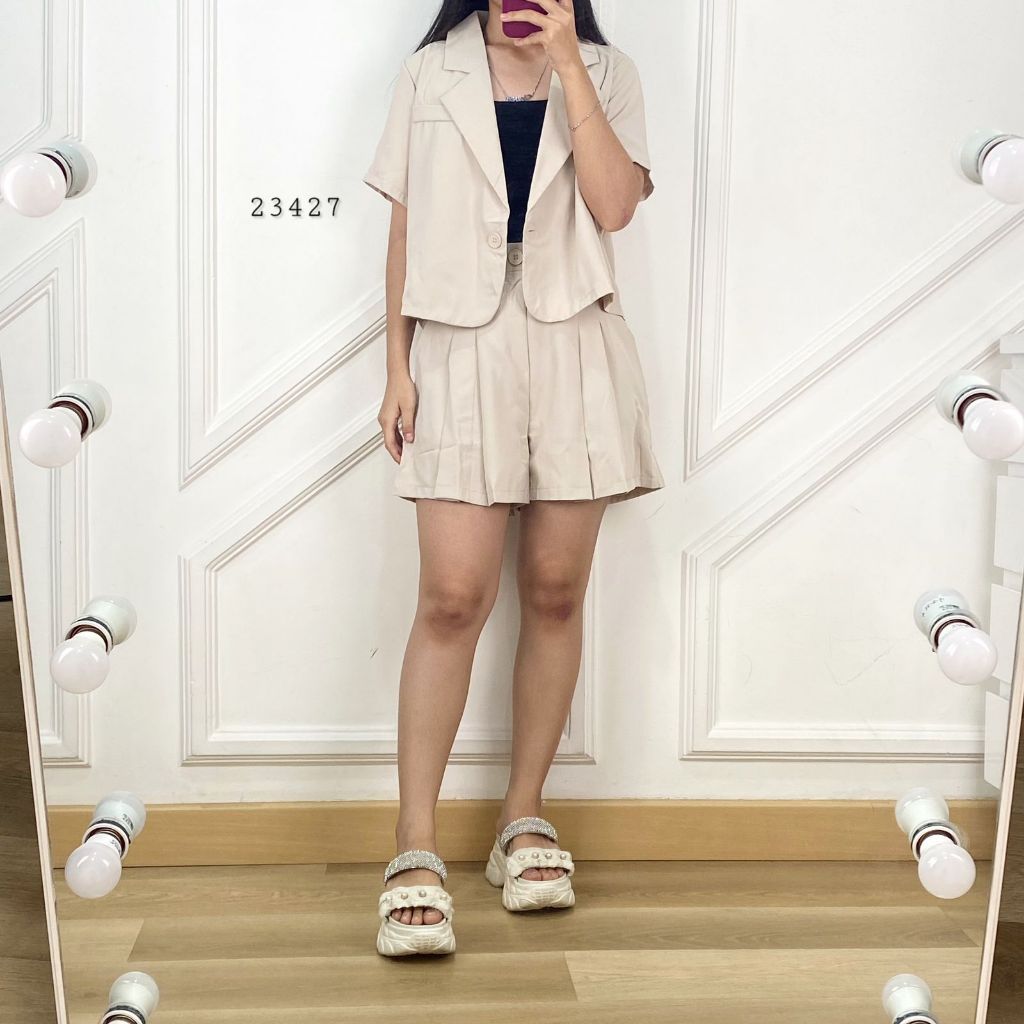 23427 ONE SET BLAZER PENDEK HP POLOS VARIASI LIPAT DEPAN MIX CROP TOP BLAZER KEKINIAN LENGAN PENDEK 