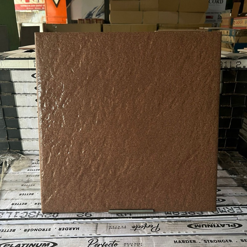 Keramik 40x40 rocky matt