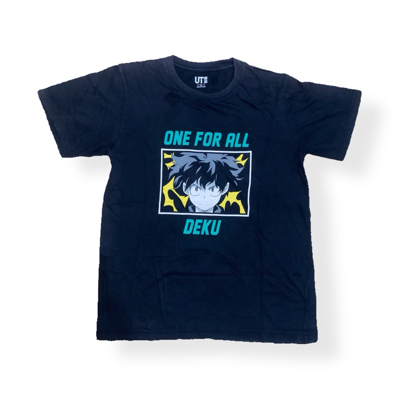 kaos uniqlo x deku my hero academia