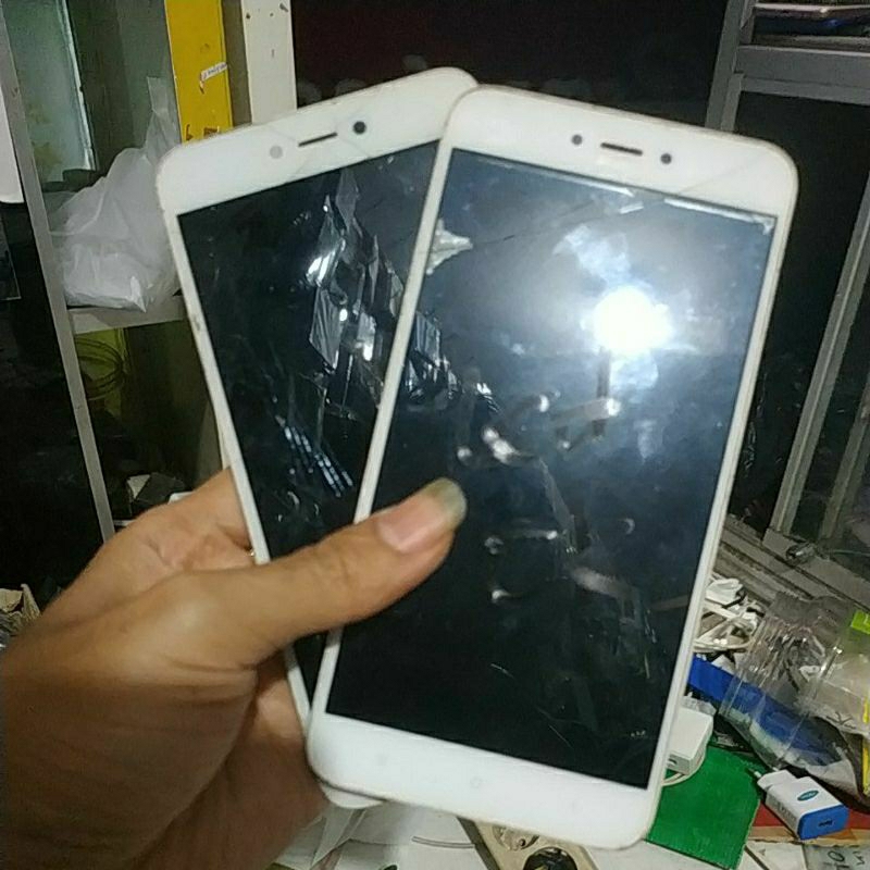 LCD BEKAS REDMI NOTE 5 A FRAME OKE