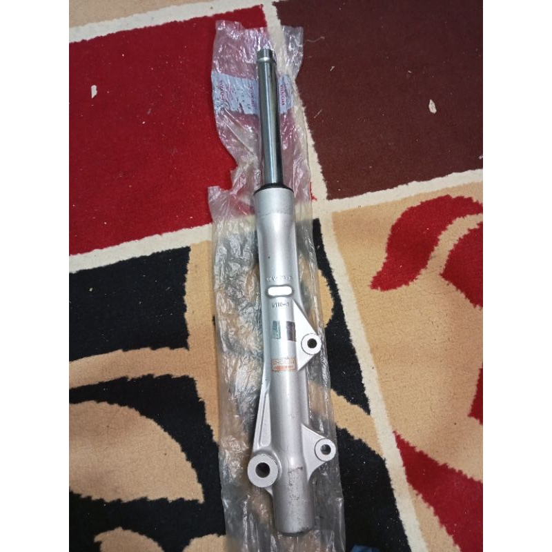 shock depan kanan supra 100 ori shock depan supra fit 100 ori shock depan kanan bagian cakram supra 