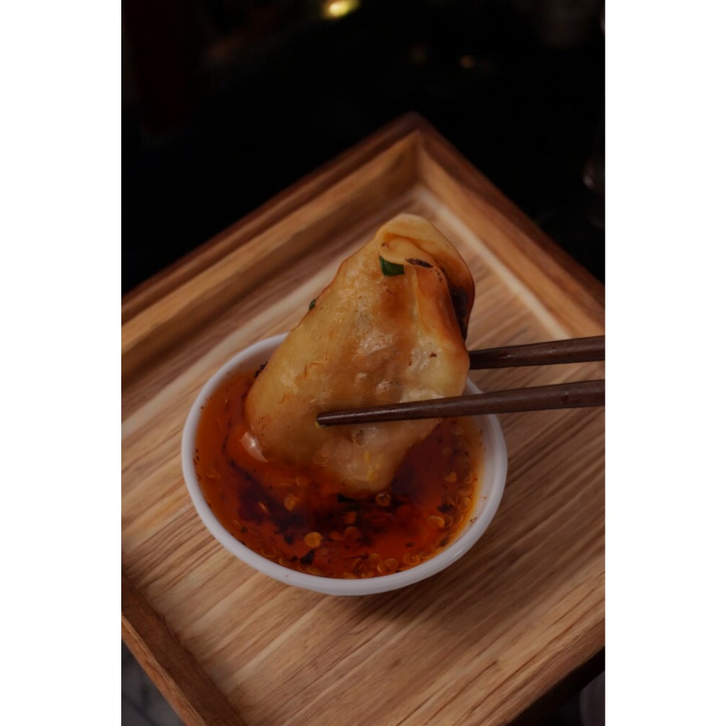 

Gyoza Dimsum Kukus/Goreng dengan Saus Chili Oil | Cheese | Thai Sweet Chili