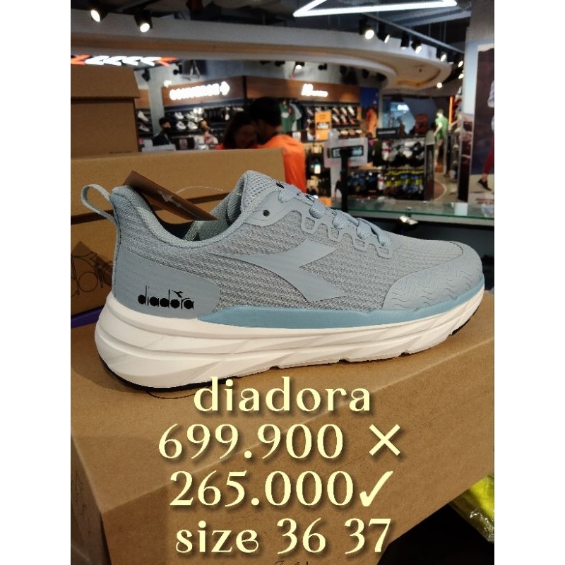 sepatu diadora Howard (f) disc 70 % original