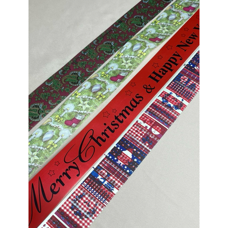 

[SALE] (5 METER) PITA KERTAS MOTIF NATAL MERRY CHRISTMAS & HAPPY NEW YEAR PITA LEBAR 4CM MOTIF