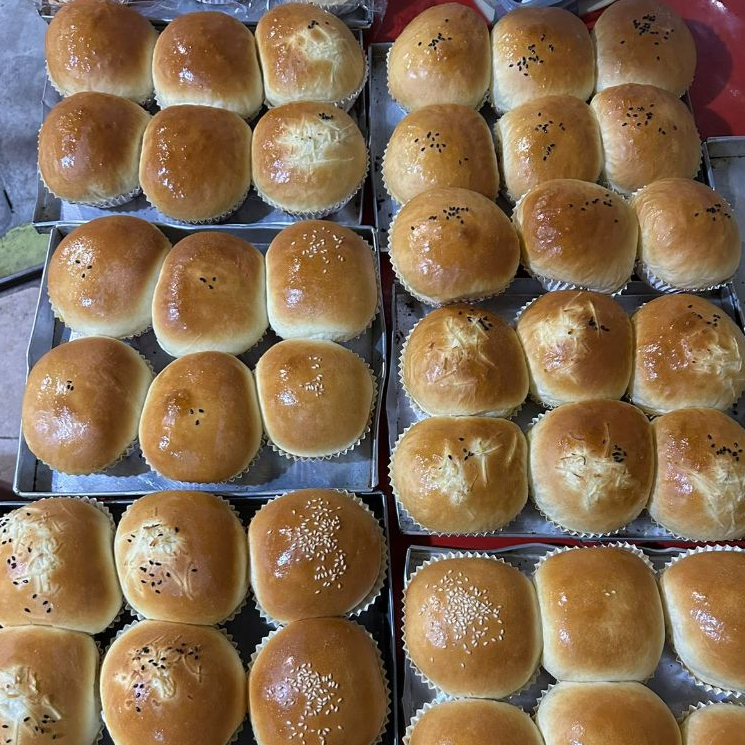 

YOUR BM BREAD - Roti Coklat Keju Srikaya Kelapa Pandan Coklat Kacang Roti Murah Meriah Kualitas Terbaik