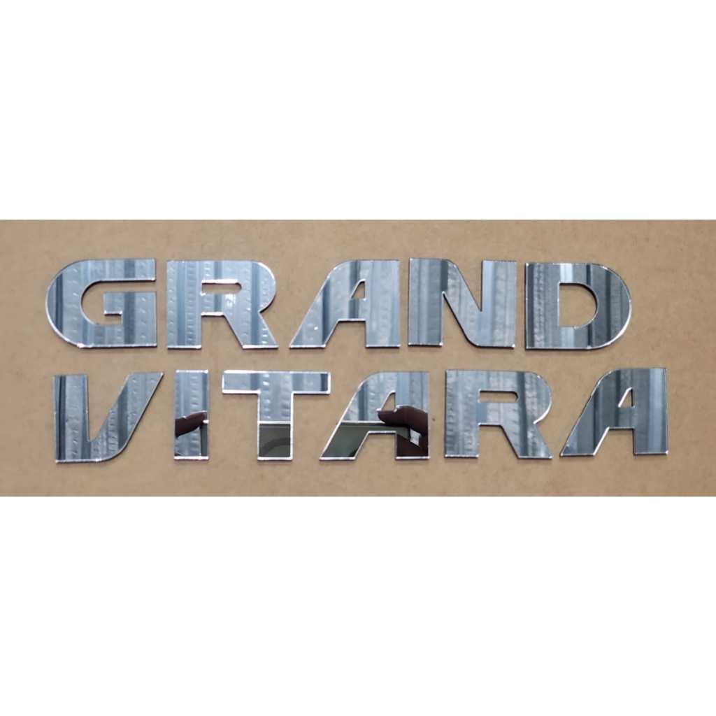 Emblem Kap Mesin GRAND VITARA