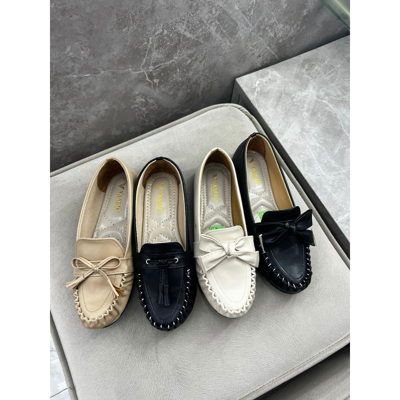 Sepatu Pansus Hitam Pita