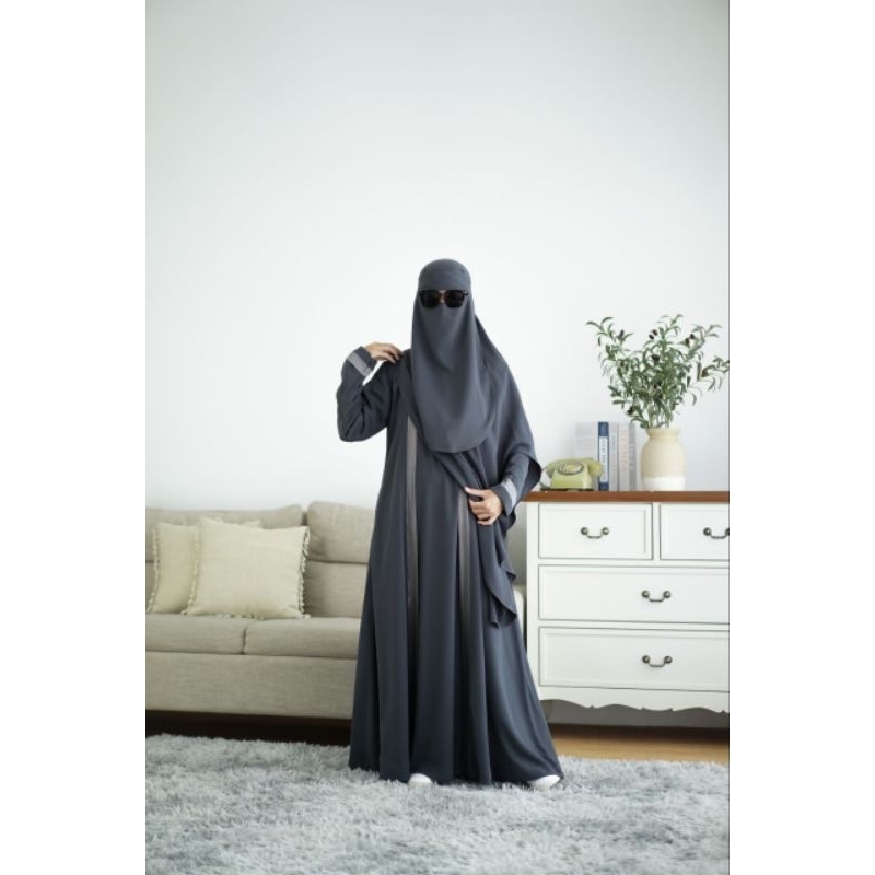 Dazzling Abaya by Al Arabian Butik
