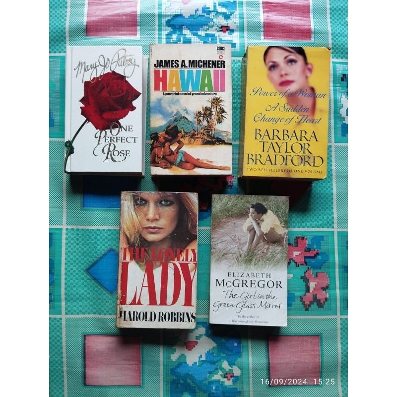 Buku Novel; ONE PERFECT ROSE, HAWAII, Power of a Woman A Sudden Change of Heart, THE LONELY LADY, Th